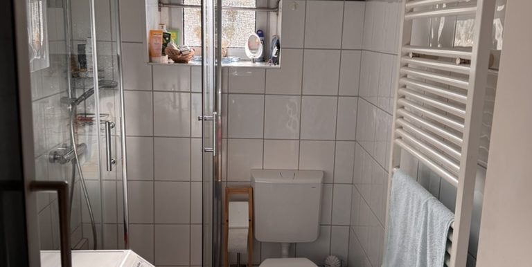 Duschbad mit Fenster