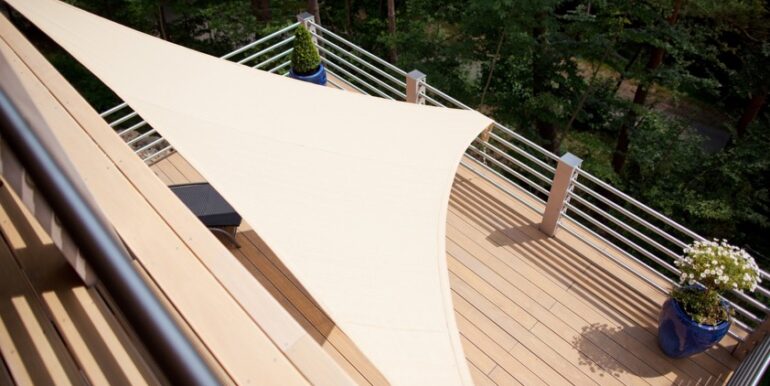 grtoeese Dachterrasse mit Wohnung