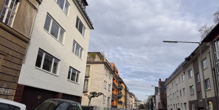Straßenansicht
