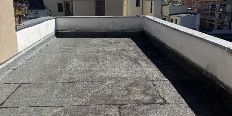 Eine Terrasse zum verlieben und vieles mehr .