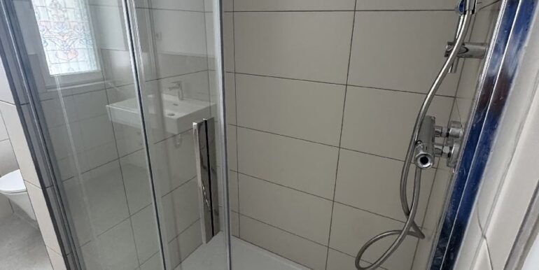 Bad mit Dusche