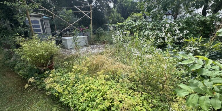 Kleine Außenterrasse