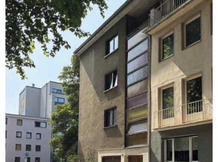 Straßenansicht vor Modernisierung