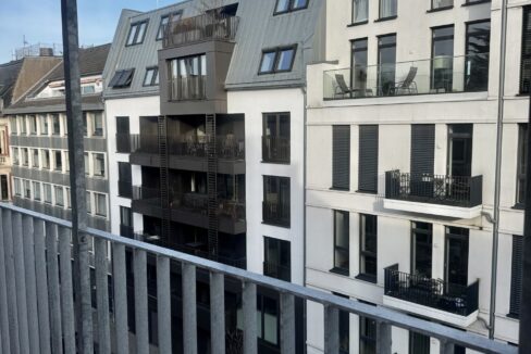 In Köln gibt es immer einen Kirchturm dazu