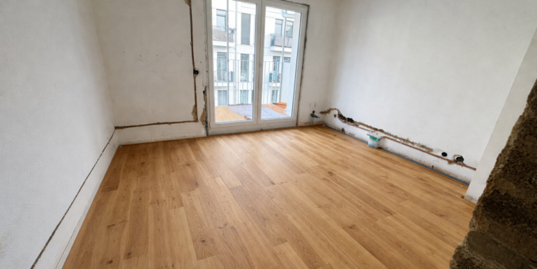 Neuer Parkett u neue Elektrik