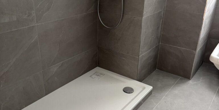 Große Dusche im neuen bad