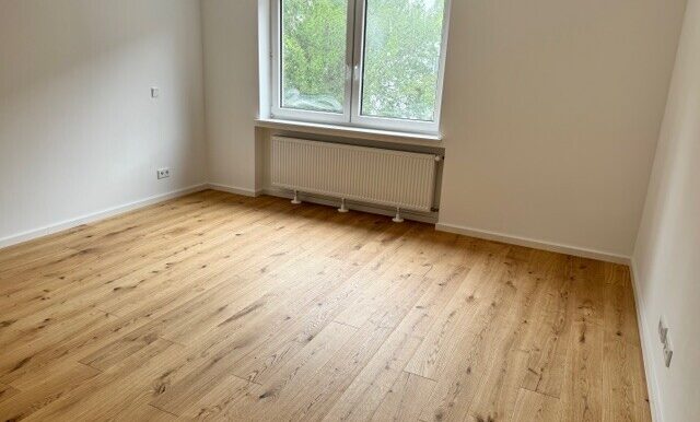 Neuer Parkettboden in allen Räumen