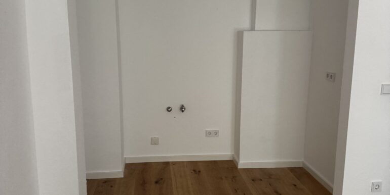 Neu tapeziert und gestrichen