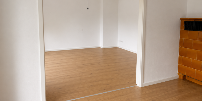 Wohnzimmer mit neuem Parkett