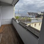 Blick vom Balkon nach hinten ...