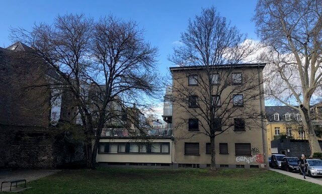 ruhige Aussenansicht