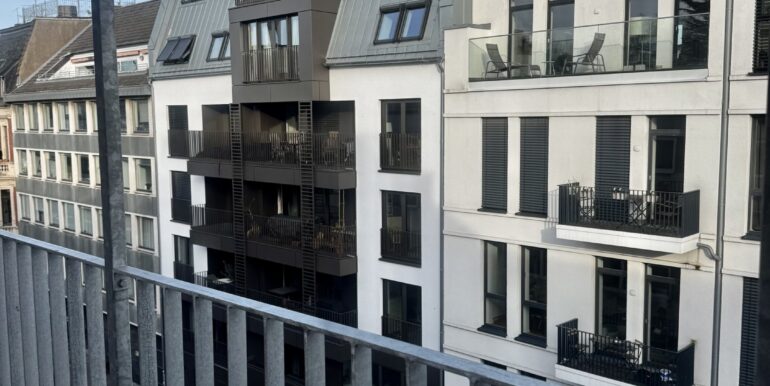 In Köln gibt es immer einen Kirchturm dazu